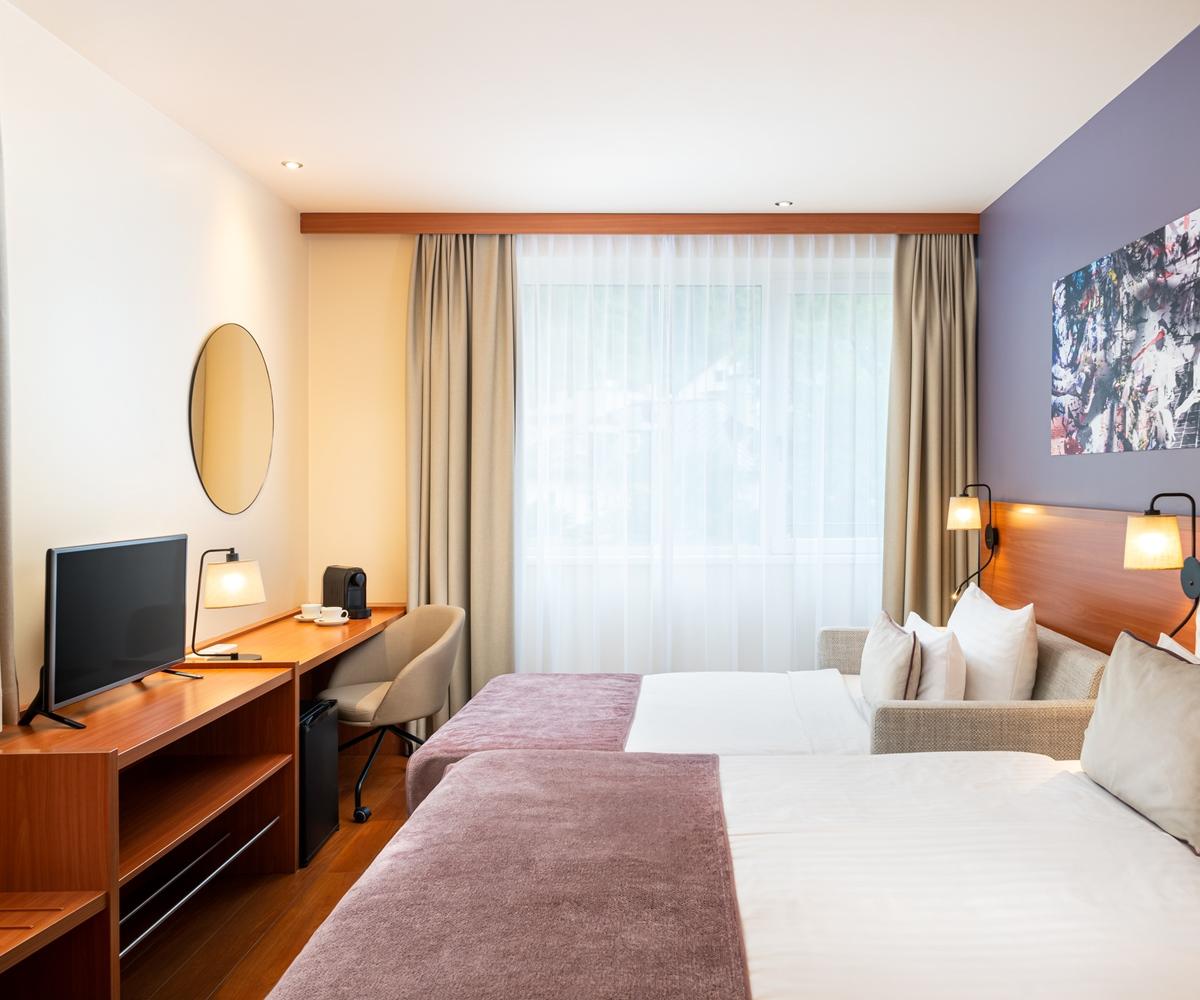 Leonardo Hotel Salzburg City Center Екстер'єр фото