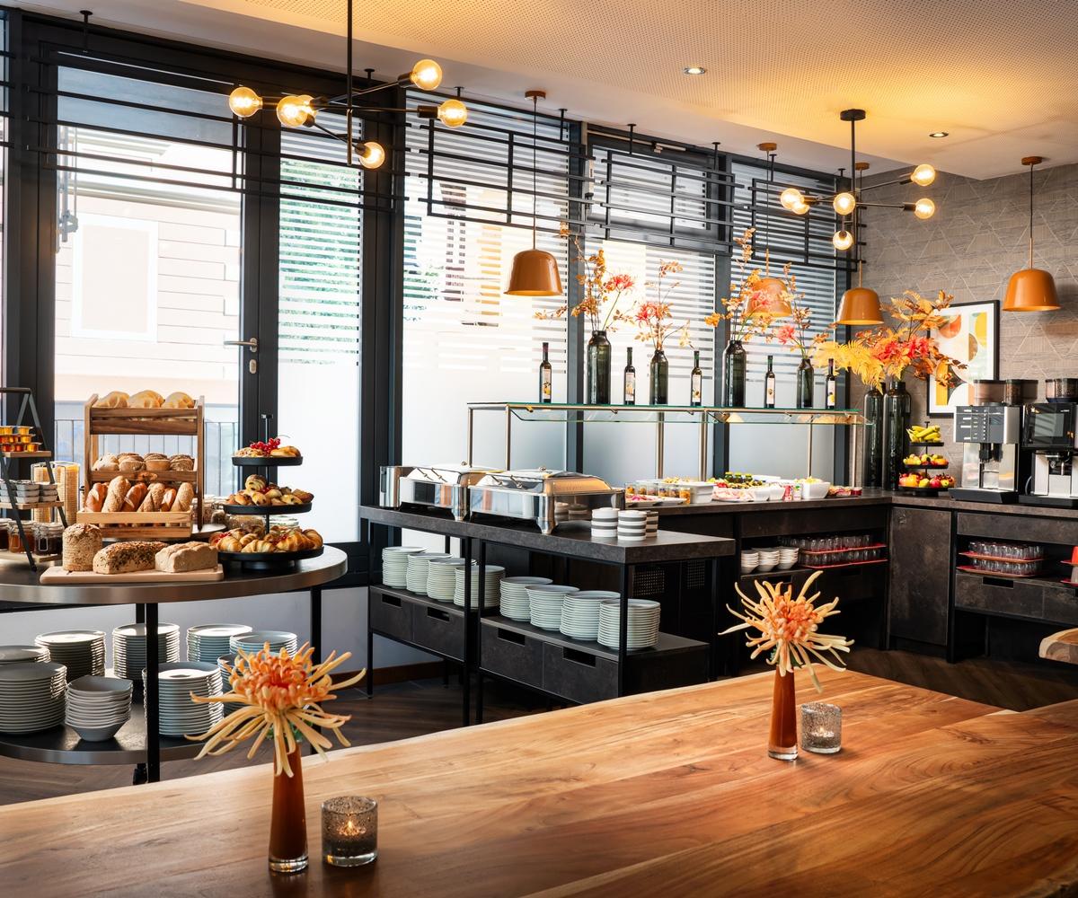 Leonardo Hotel Salzburg City Center Екстер'єр фото