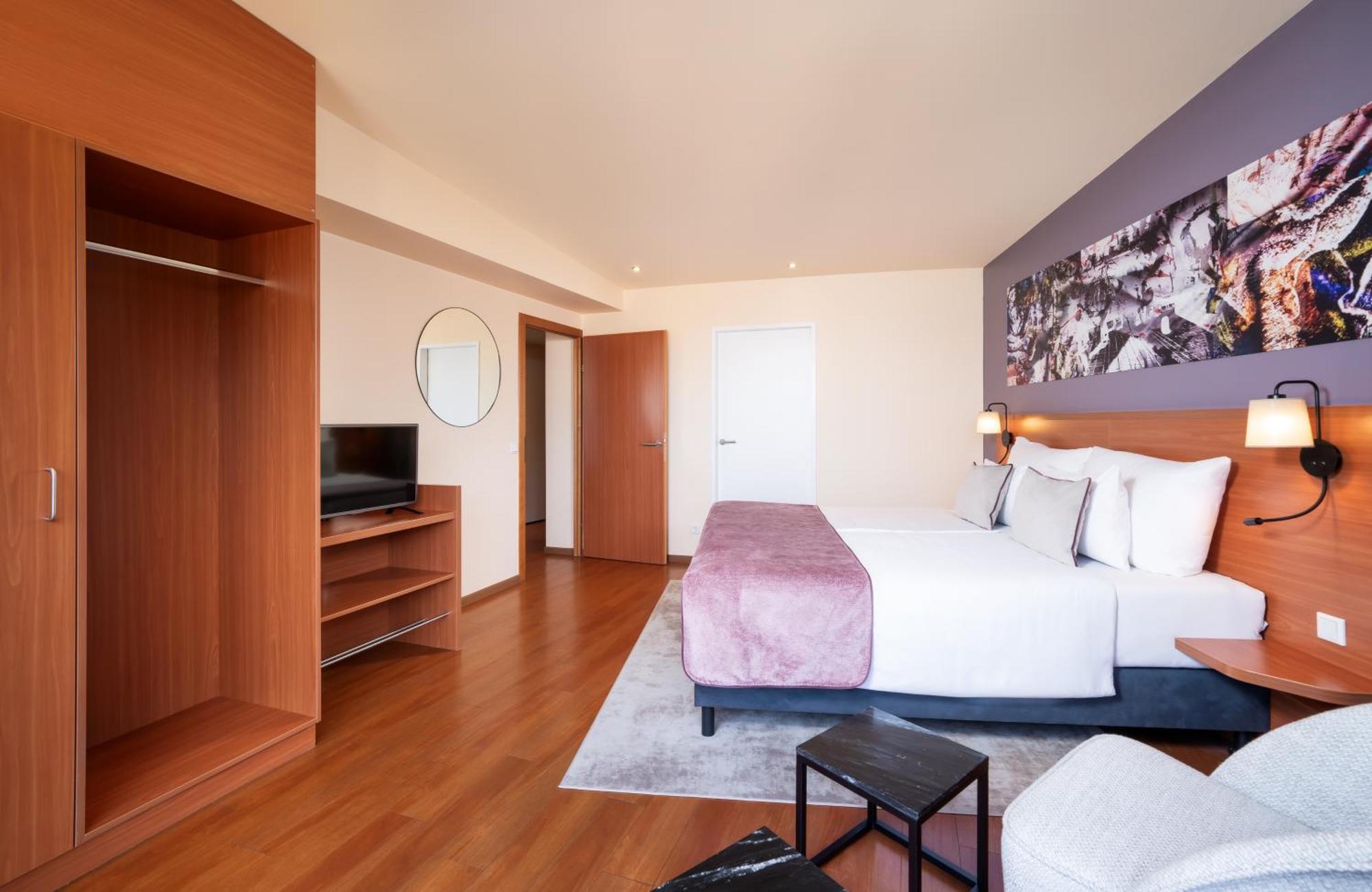 Leonardo Hotel Salzburg City Center Екстер'єр фото