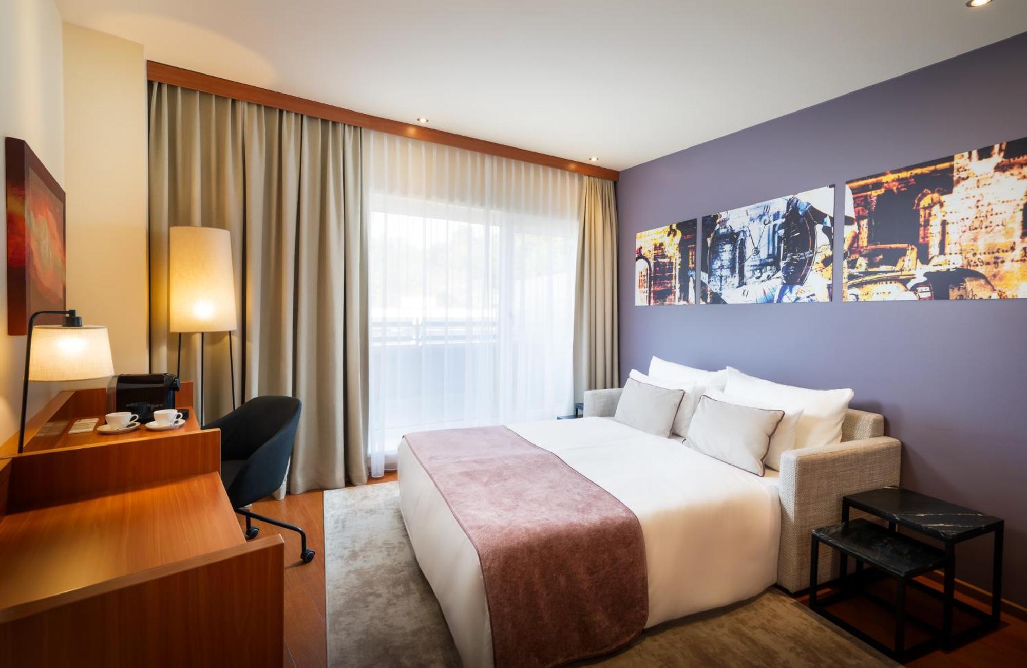 Leonardo Hotel Salzburg City Center Екстер'єр фото