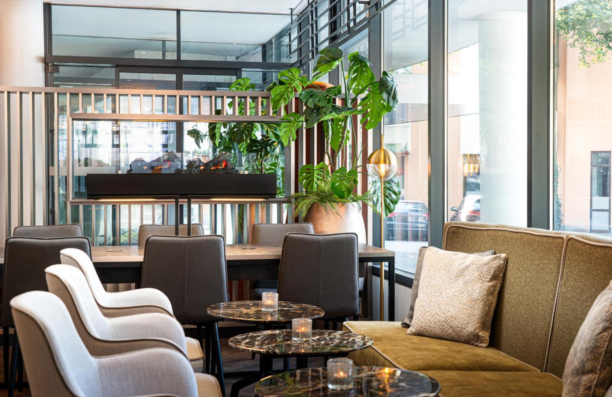 Leonardo Hotel Salzburg City Center Екстер'єр фото