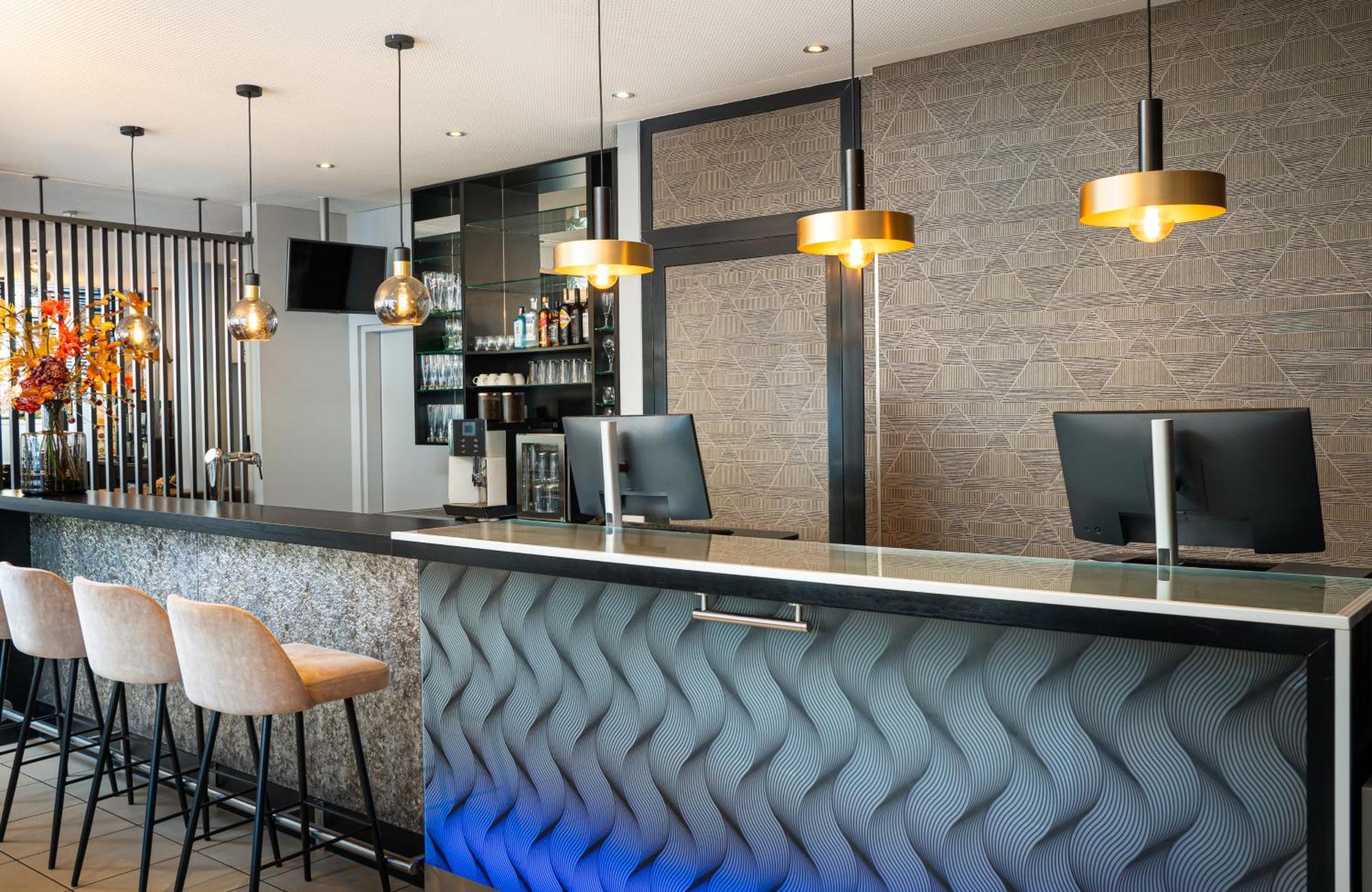 Leonardo Hotel Salzburg City Center Екстер'єр фото