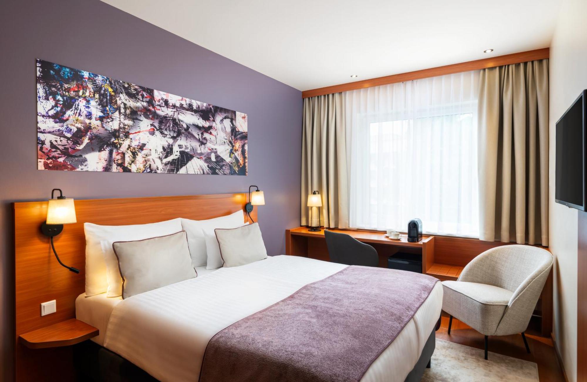 Leonardo Hotel Salzburg City Center Екстер'єр фото
